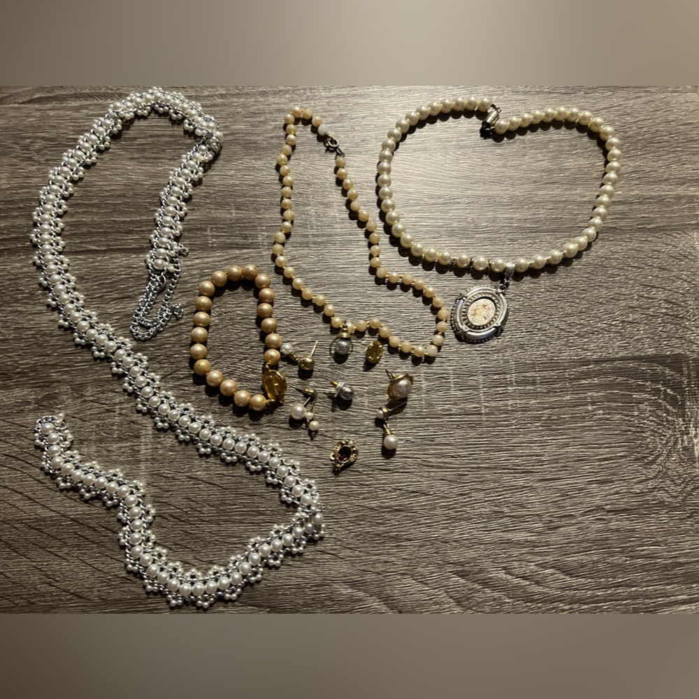 🇺🇸$3🇺🇸 Jewelry Bundle Odds and Ends For Crafting or Jewelry Recycling